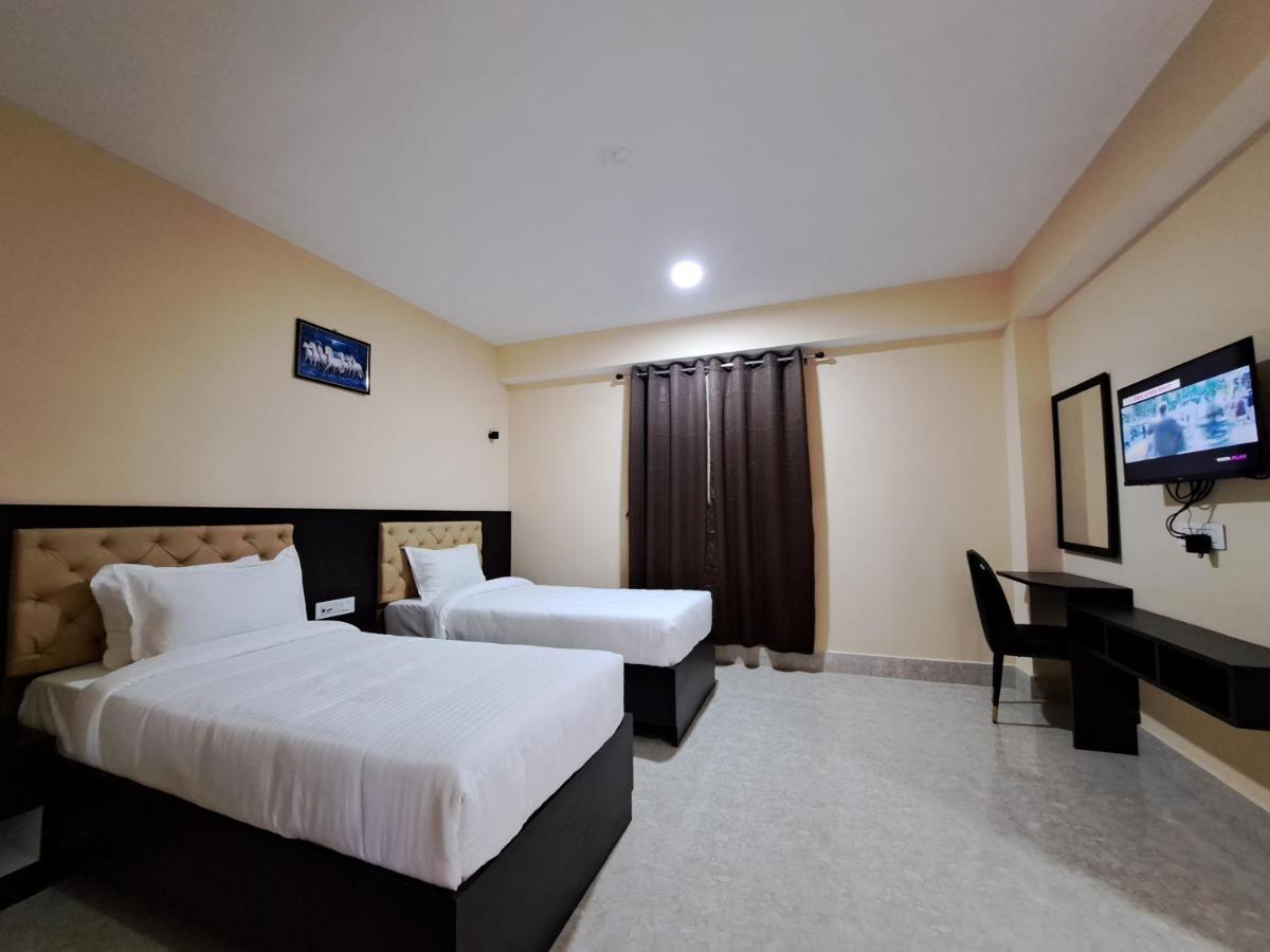 Snow White Retreat Hotel And Restaurant Ґанґток Екстер'єр фото