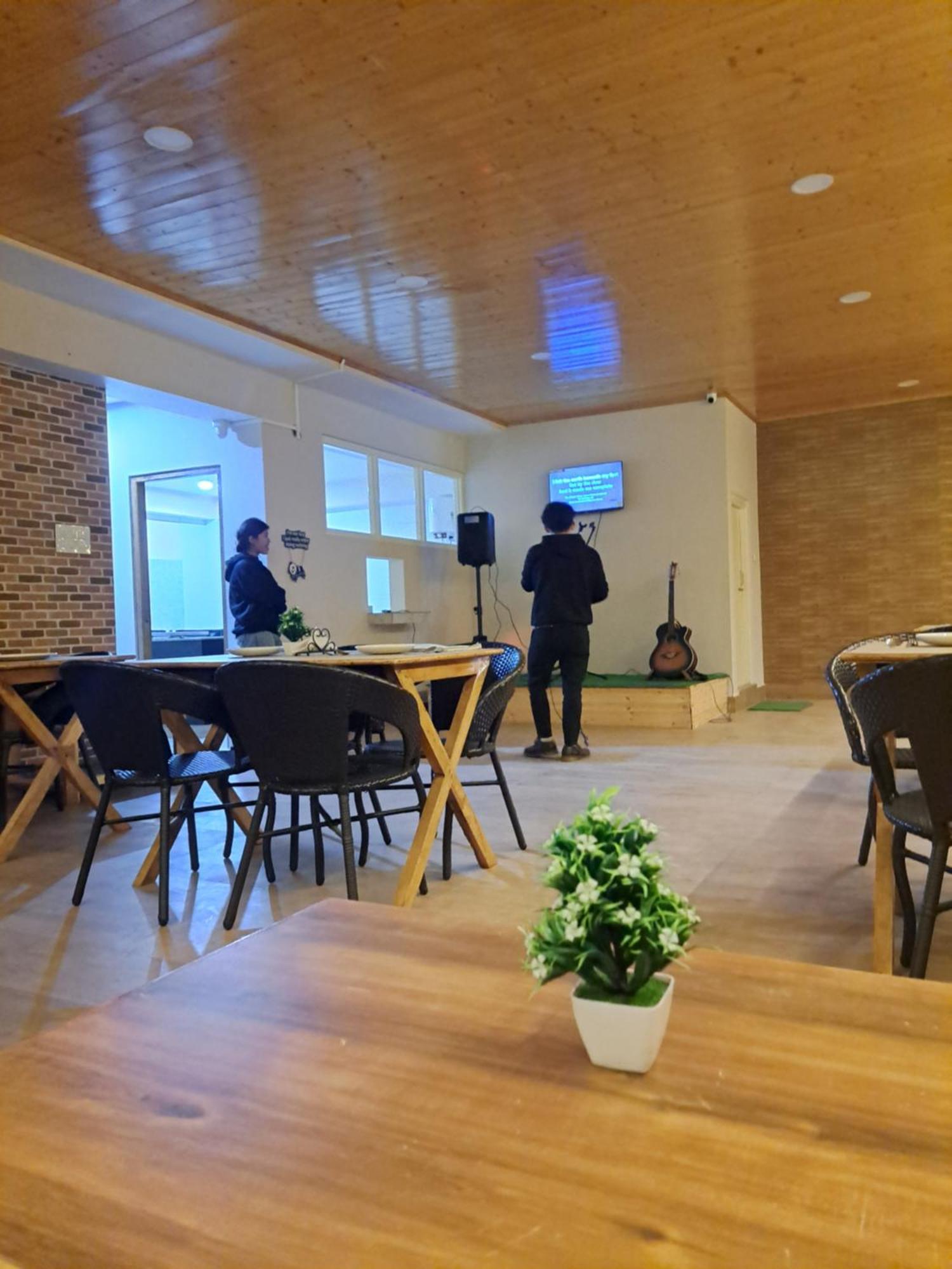 Snow White Retreat Hotel And Restaurant Ґанґток Екстер'єр фото