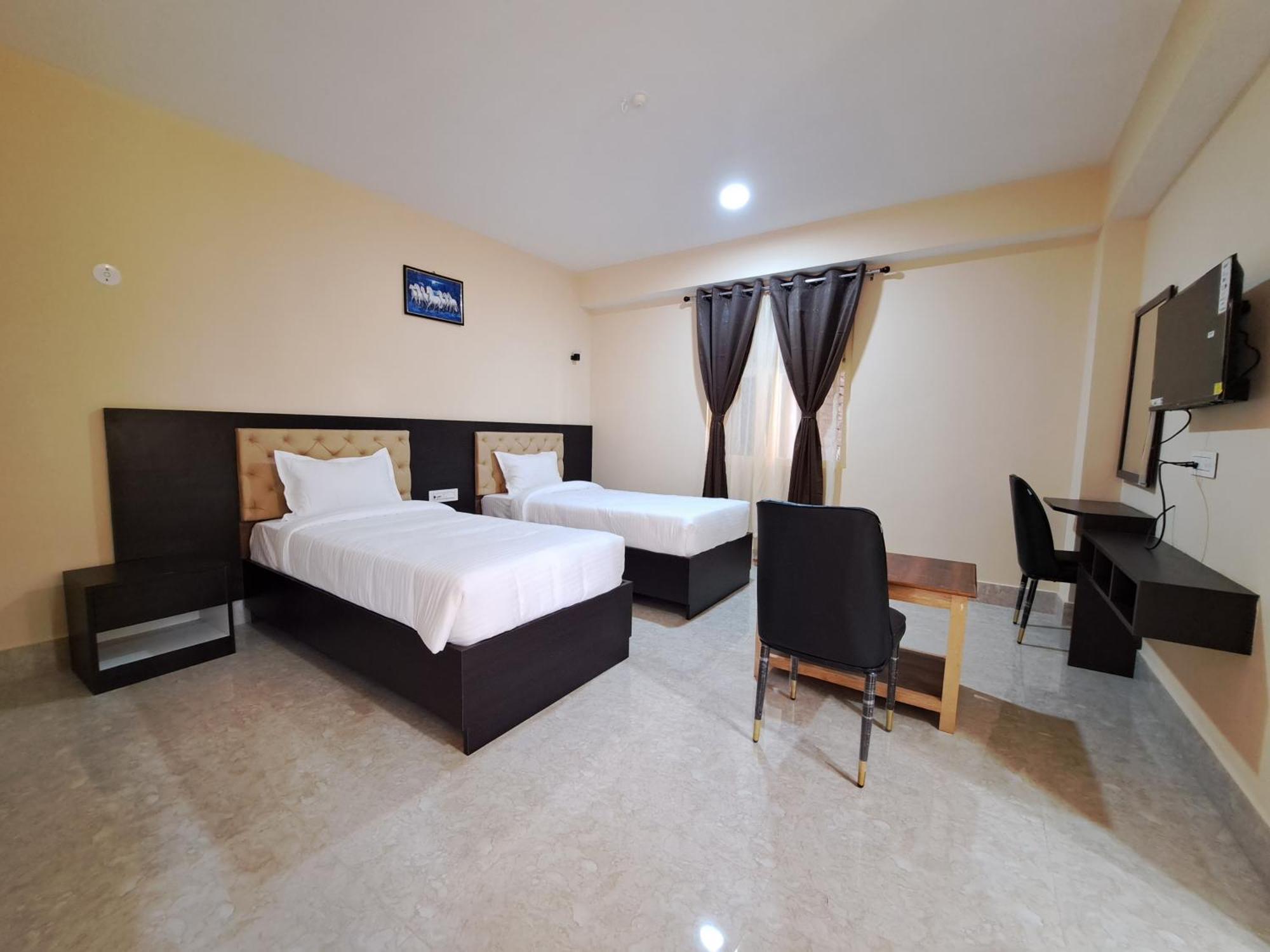Snow White Retreat Hotel And Restaurant Ґанґток Екстер'єр фото
