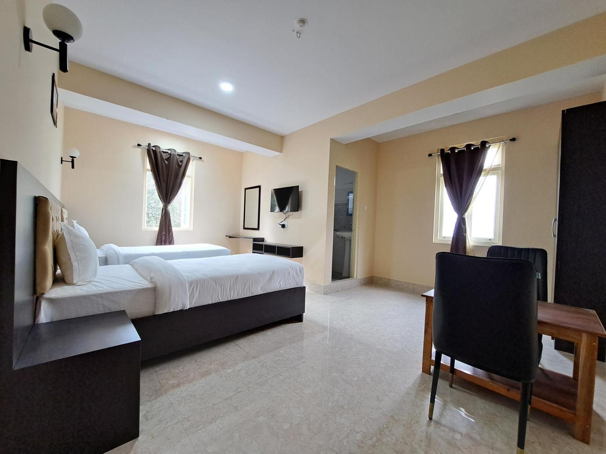 Snow White Retreat Hotel And Restaurant Ґанґток Екстер'єр фото