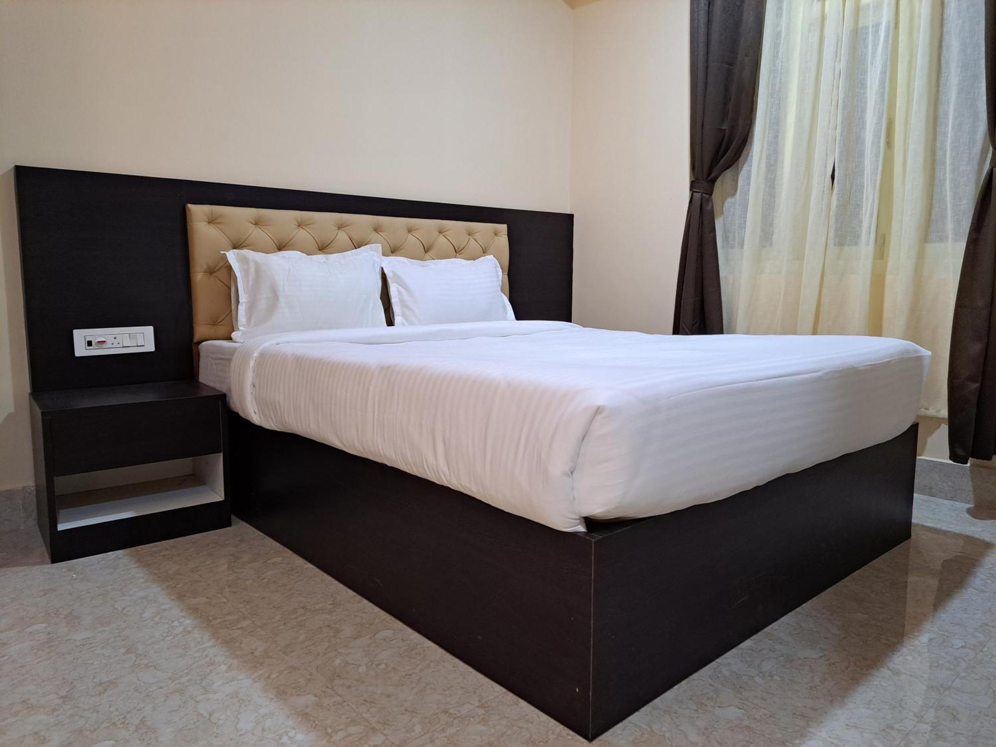 Snow White Retreat Hotel And Restaurant Ґанґток Екстер'єр фото