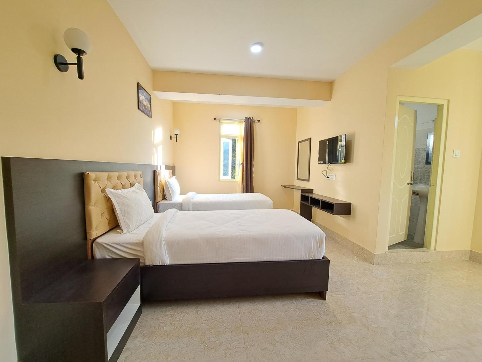 Snow White Retreat Hotel And Restaurant Ґанґток Екстер'єр фото