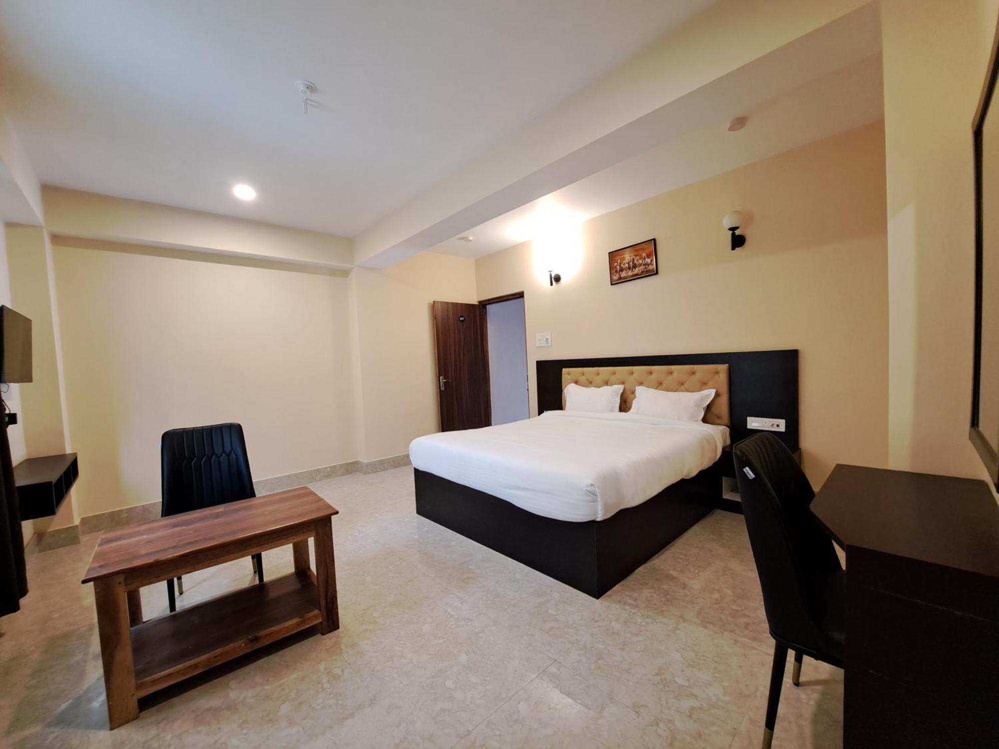 Snow White Retreat Hotel And Restaurant Ґанґток Екстер'єр фото